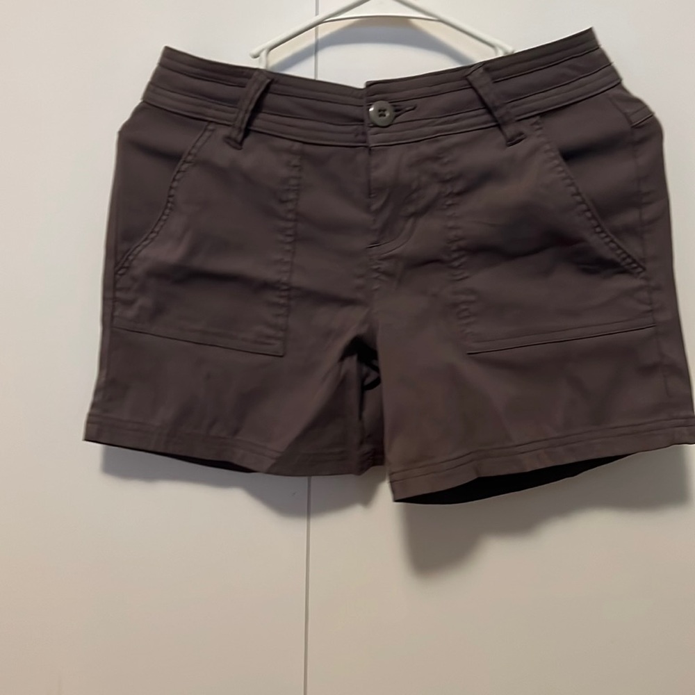 Prana size 2 Olivia Gray Hiking Shorts